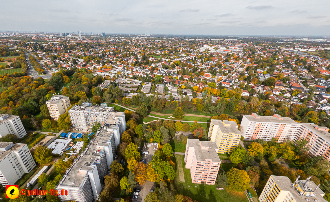 13.10.2022 - Fassadensnaierung am Karl-Marx-Ring 11-21